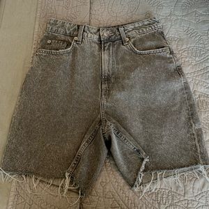H&M Gray Acid Wash Jorts
